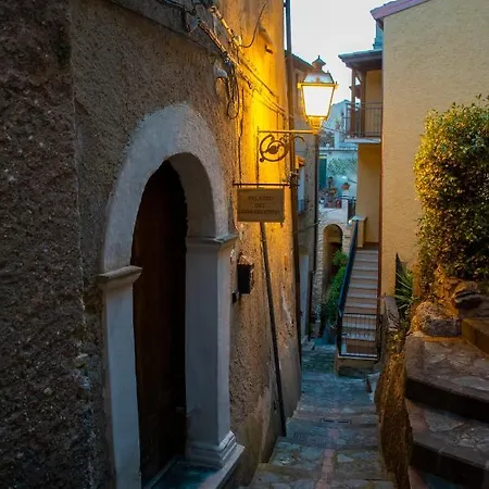 Palazzo Del Diplomatico Belmonte Calabro