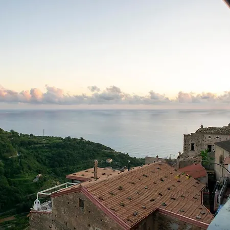 Holiday home Palazzo Del Diplomatico Belmonte Calabro