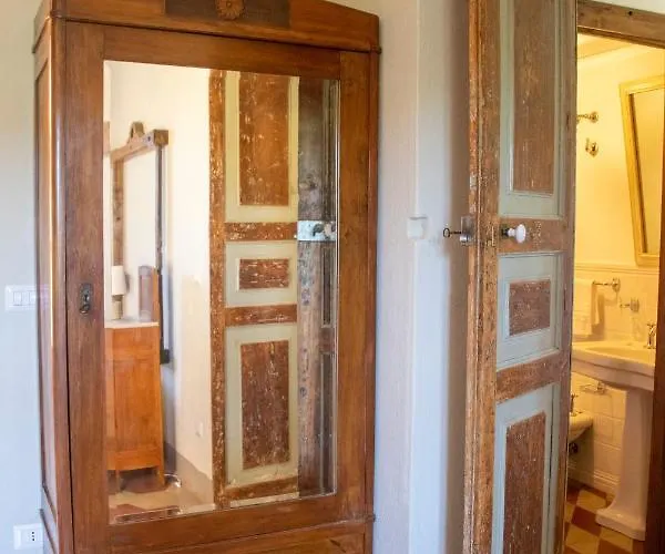 Palazzo Del Diplomatico Ferienhaus *